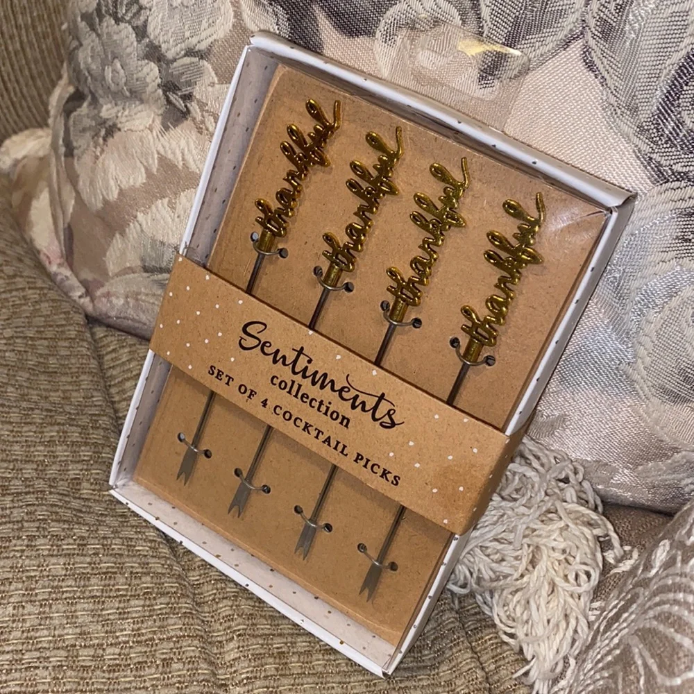 💛NWT Sentiments Collection Thankful Set of 4 Cocktail Picks